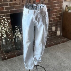 Boston Proper Light Wash Distressed Boyfriend Jeans Sz 8